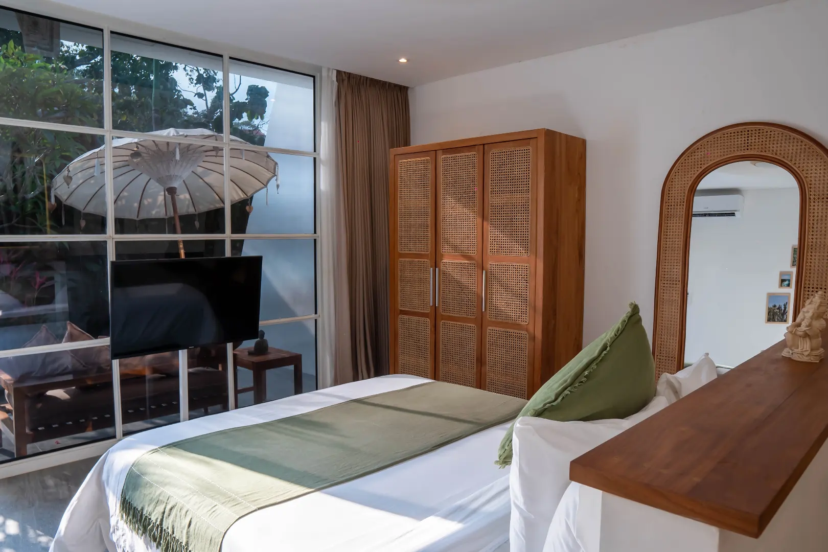 Suite Garden View_4_edited